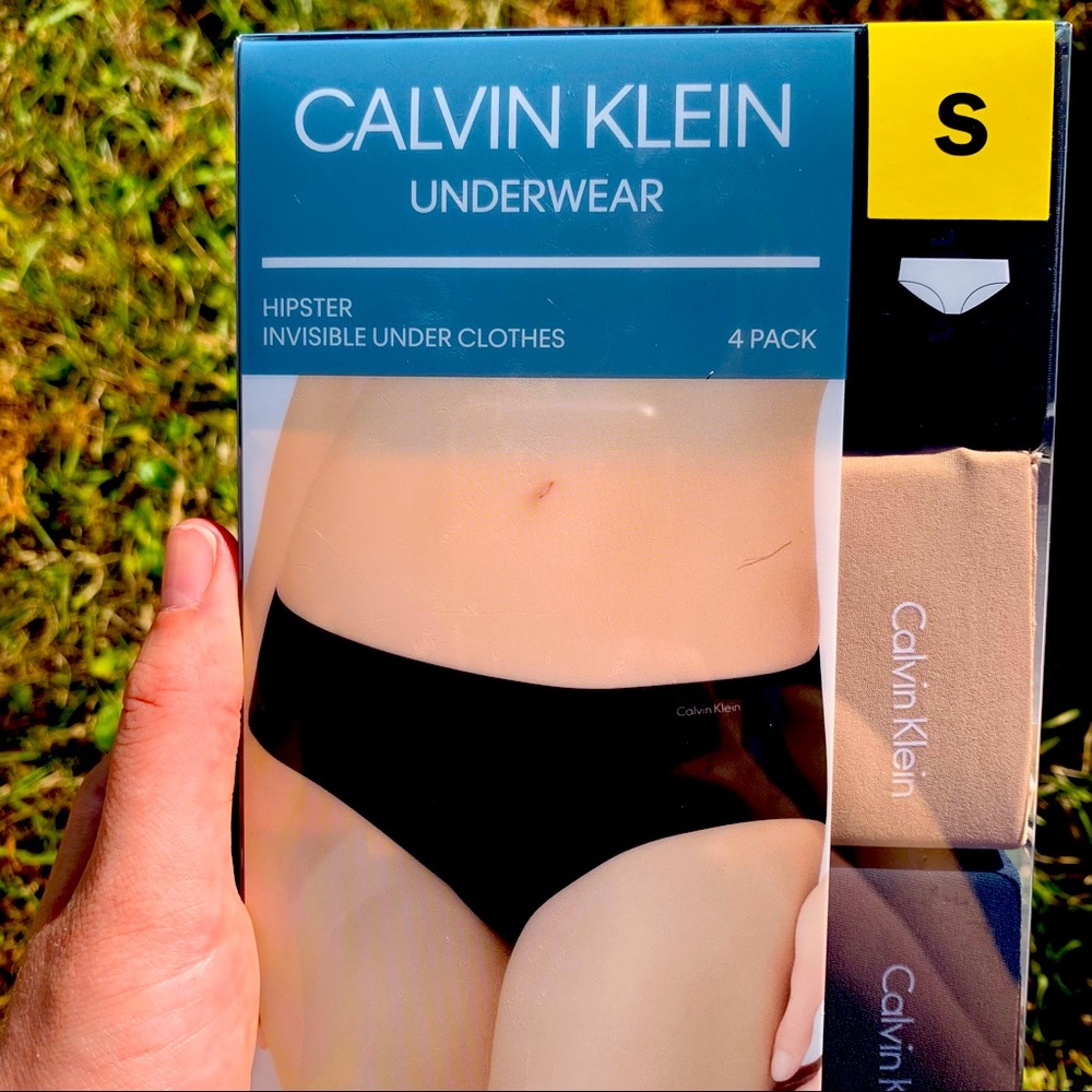 Calvin Klein Invisible Hipster Underwear